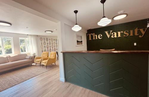 Centralia Hotel | The Varsity Inn North