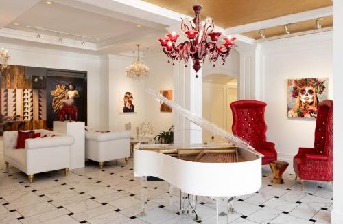 French Quarter Hotel | The Vendue, Downtown Art Hotel