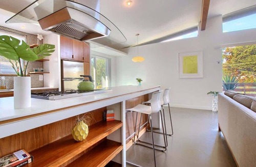 South River City House | The Verde | Chic SoCo Retreat + Pet Friendly