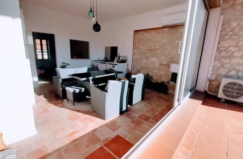 Portel-des-Corbieres House | The Via Domitia - Mansion