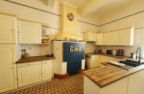 Portel-des-Corbieres House | The Via Domitia - Mansion