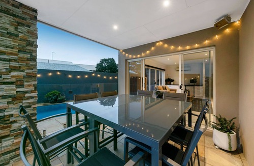 Mornington House | The Vibe Mornington