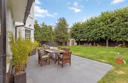 Tooting House | The Vicarage Tooting, SW17