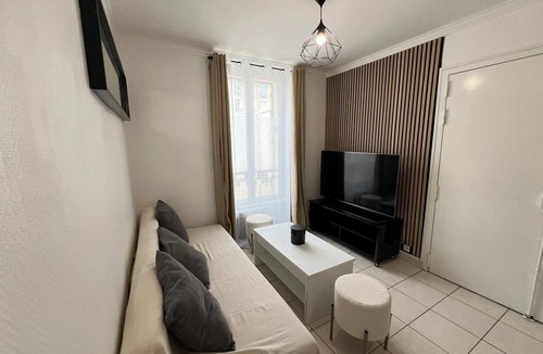 Les Gondoles Apartment | The Victor chic and elegant super location Paris in 20min