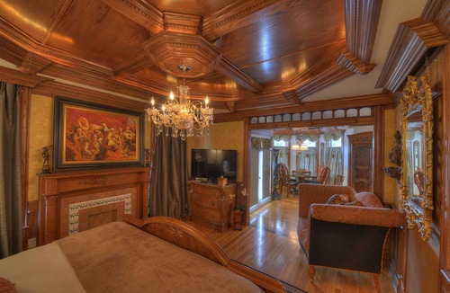 Downtown Bed & Breakfast | The Victoria B & B