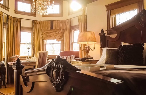 Downtown Bed & Breakfast | The Victoria B & B