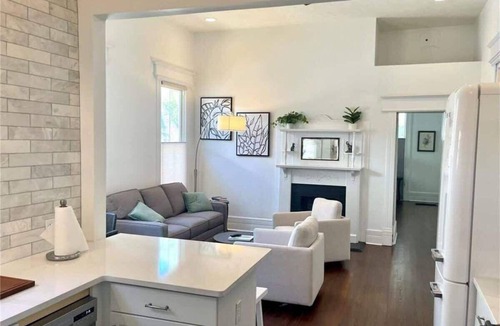 Brunswick Apartment | The Victoria House