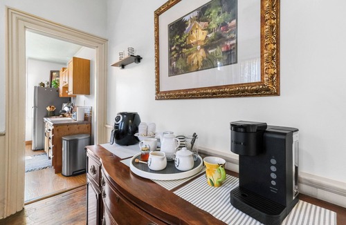 Pittsburgh House | The Victoria