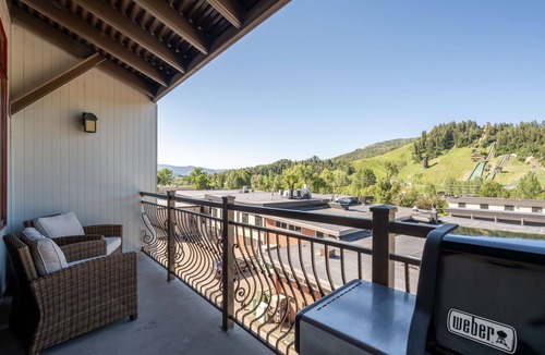 Downtown Steamboat Springs Condo | The Victoria Downtown | Prime Downtown Location | Pet Friendly
