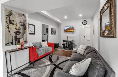 North Buffalo Apartment | The Victorian House