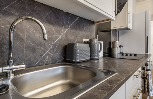 Edgware House | The Victorian Master Suite