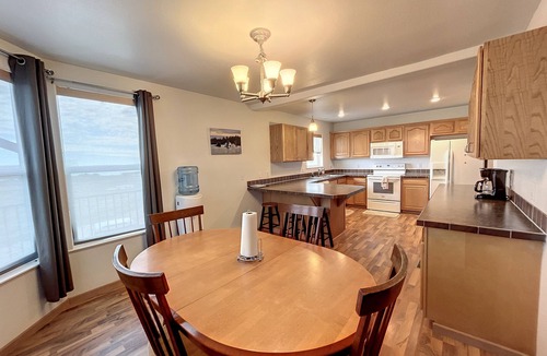 Buffalo House | The View at Lake Desmet!