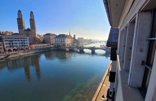 Hochschulen House | THE VIEW miracle penthouse riverside