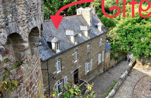Lanvallay Apartment | The view of Dinan Ramparts
