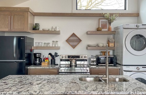 Grove Cabin | The View on Grand*Lake Views*Couples*Modern Luxury
