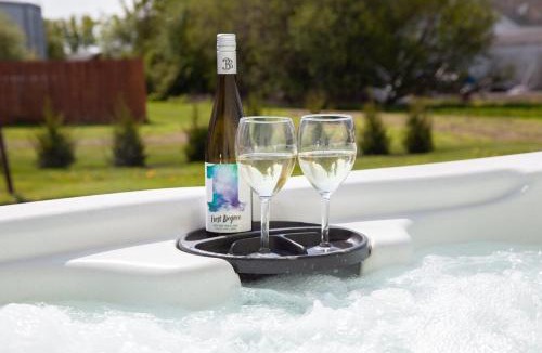 Geneva House | The View on Seneca Hot Tub Fire Pit Lake Views