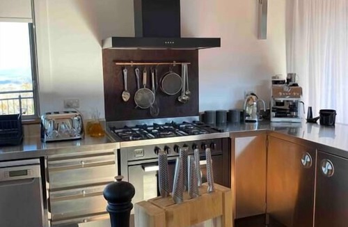 Lithgow City Council House | The View @ Ulandi - Jenolan Caves & Blue Mountains