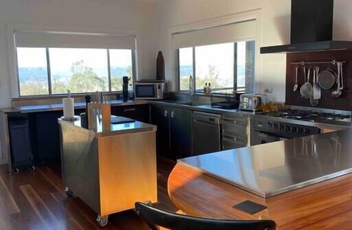 Lithgow City Council House | The View @ Ulandi - Jenolan Caves & Blue Mountains