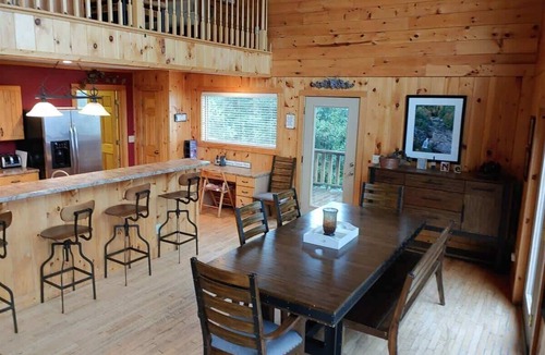 Apple Ridge House | The View