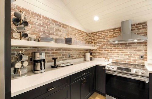 Monroe House | The Villa at Richardson Creek