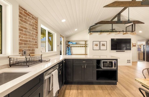 Monroe House | The Villa at Richardson Creek