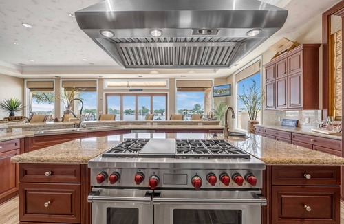 Horseshoe Bay West House | The Villa on Matern | Concierge Services