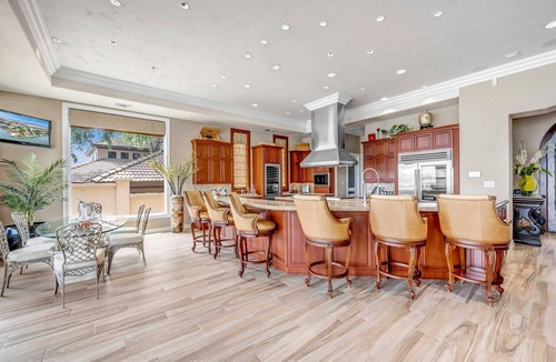 Horseshoe Bay West House | The Villa on Matern | Concierge Services