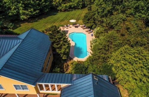 Blue Ridge Villa | The Villa @ Skybridge