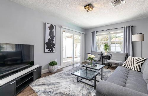 Pinebrook Estates Villa | The Villa Verde - Luxury Clearwater by BlueBellaEstate