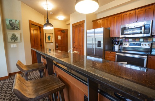 Olympic Valley Hotel | The Village at Palisades Tahoe