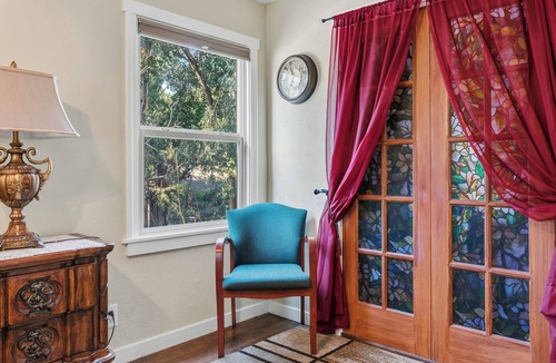 Fair Oaks Cabin | The Village Inn