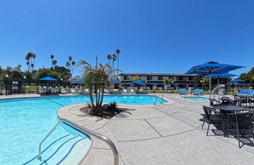 Vandenberg Village Hotel | The Village Inn