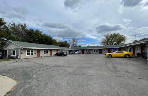 Eldora Hotel | The Village Motel
