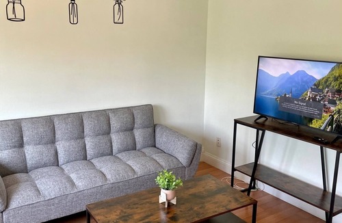 Mamaroneck Apartment | The Village - Private apartment w/parking 5 min walking