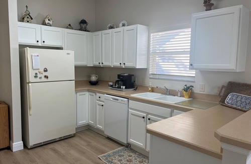 Glenbrook House | THE VILLAGES - NEW TO RENTAL MARKET! Great Location! Village of Glenbrook
