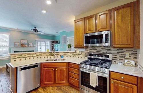 Villages of Five Points Condo | The Villages of Five Points condo w/community pools, tennis courts, shops