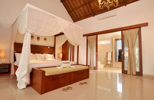 Mangsit Hotel | The Villas by Puri Mas Boutique Resort