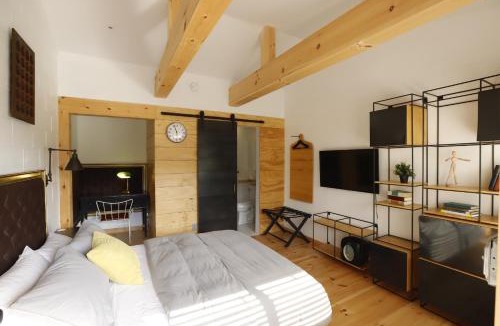 Stamford Hotel | The vine on main