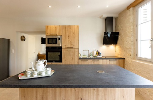 Noizay House | The vine's thread