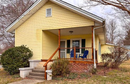 Toast House | 'The Vineyard House' - 2 Mi to Dtwn Mount Airy!