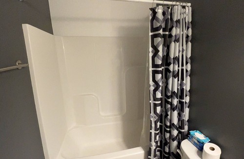 Phenix City House | The Vineyard Private Room