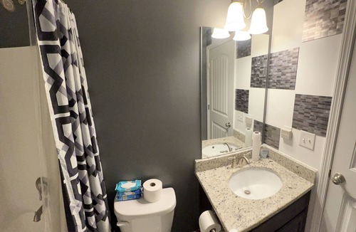 Phenix City House | The Vineyard Private Room