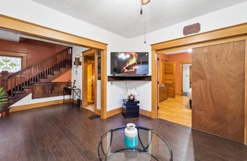 Des Moines House | The Vintage Haven