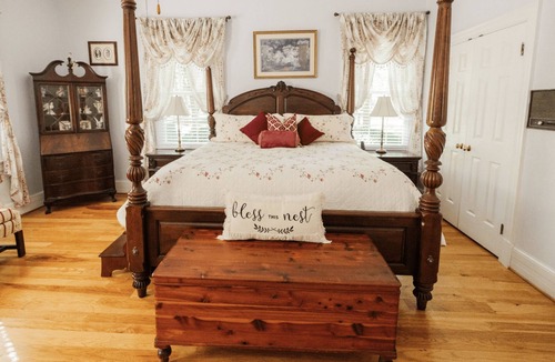 Glen Allen Bed & Breakfast | The Virginia Cliffe Inn