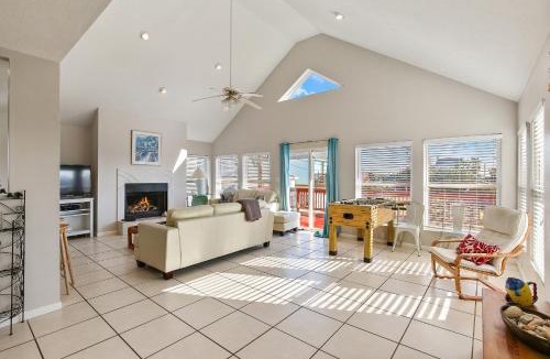 Galveston House | The Vista of Palm Beach
