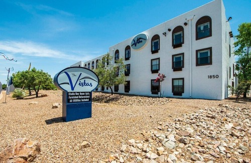 Sierra Vista Apartment | The Vistas 119 Modern studio with full kitchen 1st floor great location