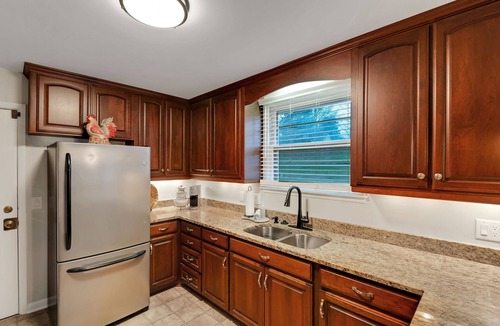 Nashville House | The Vivianne - LUX 4BR, 3Bath home, Pet friendly!