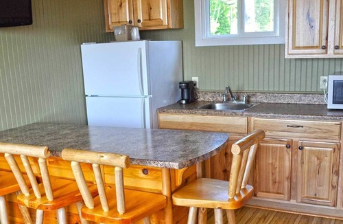 Batchawana Bay Hotel | The Voyageurs' Lodge