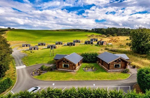 Bathgate Ski Chalet | The Vu Log Cabins