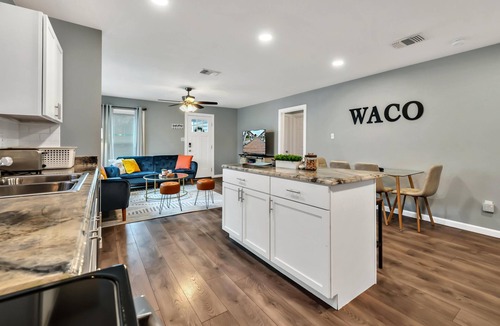North Waco House | The Waco Charmer: Close to all the attractions!